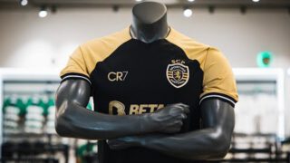 Terceiro equipamento do Sporting Clube de Portugal CR7 2023/24